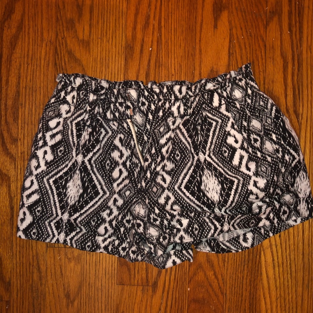 Black and white pattern shorts